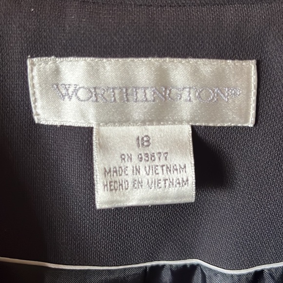 Jacket - Picture 4 of 4